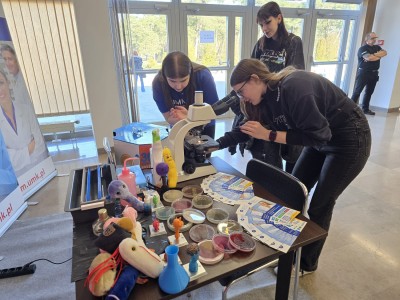 Wszystko o studiowaniu na UMK. Kliknij, aby powiększyć zdjęcie.